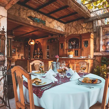 Fidanka Hotel 3*